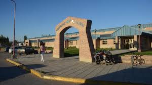 With over 11 different establishments, there is a great variety to choose from. Hospital De Plottier Reclaman Mas Personal En El Area De Salud Mental Radio Unco Calf