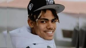 Isiah Craig: US shocker: 18-year-old killed after he reacts to Facebook  post with laughing emoji