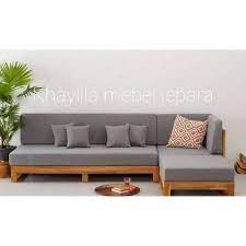 Mari lihat model kursi sofa terbaru kami dengan berbagai model sofa minimalis sampai modern dan jadikan waktu santai anda lebih menyenangkan. Harga Kursi Tamu Modern Terbaik Furniture Perlengkapan Rumah Juli 2021 Shopee Indonesia