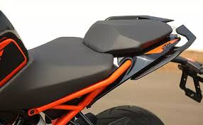 Rs 1,37,800 mumbai, maharashtra : Ktm 200 Duke Price 2021 Mileage Specs Images Of 200 Duke Carandbike