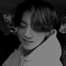 HELLO CARATS IF YOU ENCOUNTER ANY PICTURES OF SOONWOO IN JAPAN AS OF TODAY  PLEASE MINIMIZE SHARING OR REPOSTING THOSE PICTURES BECAUSE THEY WERE TAKEN  BY A SAESANG AND AS MUCH AS