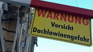 Maybe you would like to learn more about one of these? Thuringen Schnee Lost Sich Von Dach 36 Jahriger Arbeiter Sturzt Sechs Meter Tief Thuringen Insudthuringen