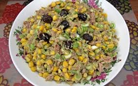 Avocado este foarte bogat in acizi esentiali, fibre, vitamina e, complexul de vitamine b si chiar de doua ori mai mult potasiu decat bananele! Salata Cu Ton Praz Si Avocado La Eliana