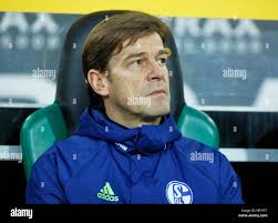 Trainerassistent hi-res stock photography and images