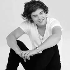 Harry Styles Debuts New Song Don T Let Me Go Without One Direction Video Harry Styles 2014 Harry Styles Harry Styles Cute
