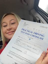 Congratulations to Ella Gray who just passed her driving test in Ludlow  with only 3 minor faults! Top job 😎👍😁🚗