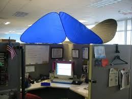 Pin By Arnold S Office Furniture On Coolest Office Cubicle Designs Office Cubicle Cubicle Design Office Cubicle Design