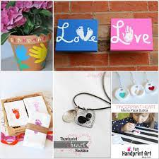 Hopefully, this mother's day gift that give back guide will help you find the perfect gift! 16 Handmade Mother S Day Gifts From Kids Fun Handprint Art