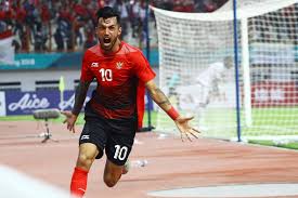 Menurut ceo pt psm, munafri arifuddin, ezra walian tidak bisa dimainkan meski sudah didaftarkan. Beto Dan Lilipaly Makin Kompak Karena Pro Evolution Soccer Bolaskor Com