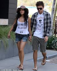 How long have britney spears and sam asghari been dating? Caught Kissing In A Club Are Zac Efron And Vanessa Hudgens Back On Daily Mail Online