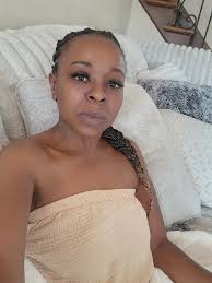 I'm a middle aged woman going through divorce, honestly I'm just looking to  make some new girl friends or be a part of social and supportive groups so  I don't feel so