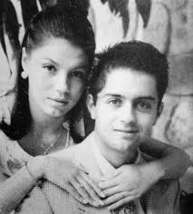 23 años de matrimonio y 3 maravillosos hijos nos han enseñado el  significado del verdadero amor. ¡Te amo Ivonne! Celebremos el amor, el  motor que mueve el universo.