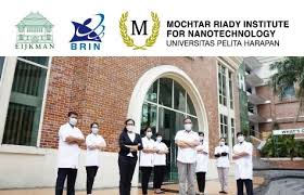 Setelah tahu bahwa lokasinya di pasar modern bsd yang tidak begitu jauh dari rumah, akhirnya minggu terakhir puasa saya ke sana bersama dengan keluarga, mumpung tante sudah libur kerja. Npw8fg7innjrum
