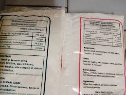 Jenis tepung yang mirip dengan tepung terigu protein rendah adalah tepung pastry dengan tingkat protein 8 persen. Kandungan Tepung Python
