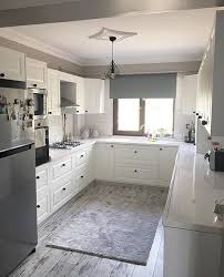 Kullanisli Mutfak Sade Ve Tarz Sahibi Bir Dekor Homebyza Evinden Keyifli Kareler Evgezmesi Com Da Profilimizd Ic Tasarim Mutfak Ic Tasarim Cottage Kitchens