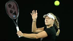 She ascended to the top of the rankings on 12 september. Australien Open Angelique Kerber Spielt Nach Corona Quarantane Wieder Tennis