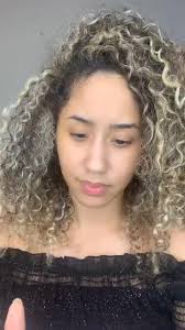 Sintoniza conmigo, hagamos un glam makeup y llévate tus productos a casa