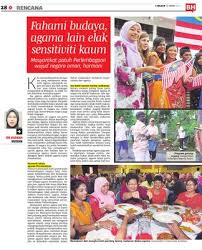 Generally, the west views a good life as a result of the advancement and development they had. Fahami Budaya Agama Lain Elak Sensitiviti Kaum Klik