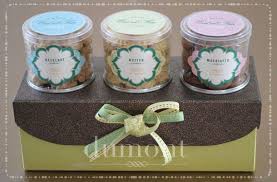  We 39 Re Excited To Anounce Our Exclusive Line Of Lebaran Hampers Each Package Is Made Only In Limited Quantity Cookie Packaging Mini Cookies Box Cake Mix