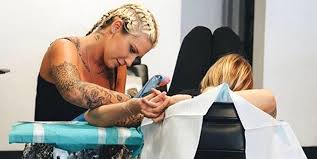 Meaning of his tattoo (to have peace, you must prepare for war) vincent's parents hard work; 21 Of Toronto S Best Tattoo Artists Narcity