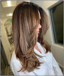 143 Game Changing Medium Length Layered Haircuts For All Textures 34 In 2020 Haircuts For Long Hair Straight Haircuts For Medium Hair Layered Haircuts For Medium Hair