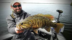 Al, however, has always worn many hats, and even his most avid fans may not realize the extent of his past and present involvement with all aspects of the fishing business. Understanding Smallies Fishing Edge Tv Youtube