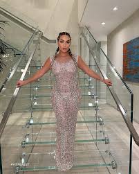 Ara Bozorgian Nude and Sexy Photo Collection - Fappenist