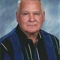 Kelly Eoff's Instagram, Twitter & Facebook