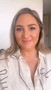 Lucy McLeod 🩵 entertainment national news at midday 7news