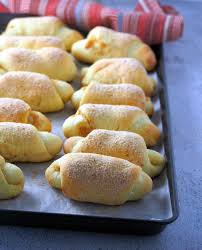 Spanish Bread A Filipino Bakery Favorite Recipe Spanish Bread Bread Soft Food