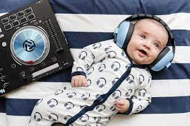 Check out our organic baby clothes selection for the very best in unique or custom, handmade pieces from our bodysuits shops. Organic Baby Clothes Ten Baby Brands That Are Stylish And Safe