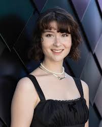 Zoe, Class of 2025 . . . #deannahurleyphotography #plantcityphotographer  #tampaphotographer #lithiaphotographer #lakelandphotographer