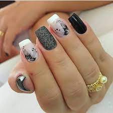 En el universo femenino, el rostro y el cuerpo siempre recibieron una dedicación muy especial en las mujeres, incluso en muchos hombres de hoy en día. 4 Trends Of Nails Beauty In 2020 Unas Decoradas Hermosas Unas De Pies Sencillas Unas De Maquillaje