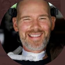 Melody Menard's Instagram, Twitter & Facebook