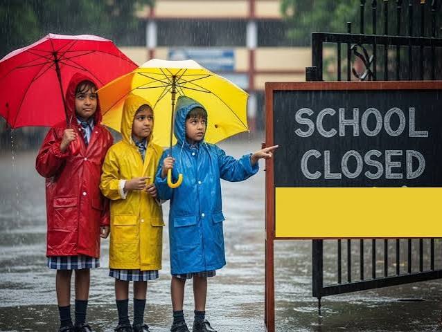 School Closed: यूपी से लेकर बिहार और उत्तराखंड तक स्कूल बंद, मौसम बदलने से बच्चों की हुई मौज, घर में होगी मस्ती - Uttar Pradesh News - News18 हिंदी