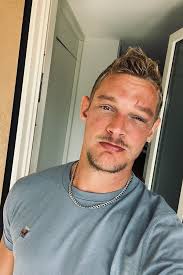 Ferry Doedens loopt hoofdwond op na val van trap