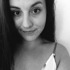 Bianca Wolfe (@thedaisychild)