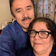 🇺🇸🎉 ¡Hoy celebramos un gran logro! Muchas felicidades a nuestra clienta  María, quien hoy recibió su Ciudadanía Americana 👏🎊 Su esfuerzo,  paciencia y valentía nos inspiran. 💪✨ Gracias por confiar en el