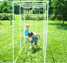 23 Mobel Und Deko Ideen Mit Pvc Rohren Zum Selber Machen Hinterhof Spielplatz Diy Hinterhof Hintergarten