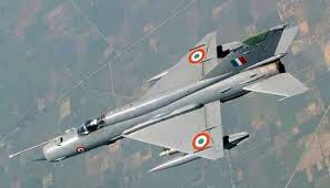 Video shows inside and outside of it and very good quality. Indian Air Force Pilot Dies As Mig 21 Bison Fighter Jet Crashes Aj Post