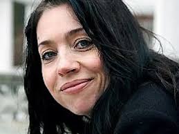 Neues Theaterstück von Theresia Walser: Dem Schrecken etwas  entgegenschwätzen