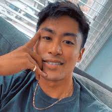 Aiden Charles (@aiducky12)