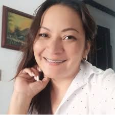 Carmen Gomez Mata en personas