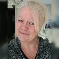 Angie Cupples's Instagram, Twitter & Facebook