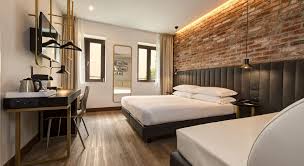 Enter your email address to unlock the savings. Hotel Tritone In Venice Mestre Book A Hotel Close To The Historical Center Of Venice