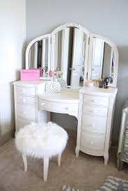 A makeup vanity with mirror works in a large master bedroom or bathroom. 12 Glamorous White Mirrored Bedroom Vanities Makeup Tables