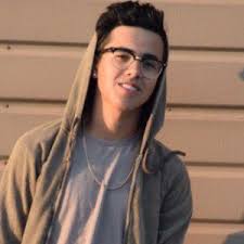 For all of my pretty and all of my ugly too i'd love to see me from your point of view ❤️. Frankie Gomez Estrella De Instagram Biografia Datos Familia Famous Birthdays