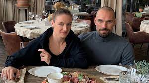 Hosszú katinka edzője a bajnokot idézve búcsúzik hosszú katinka: Hosszu Katinkat Mindenben Tamogatja A Parja Habostorta Hu