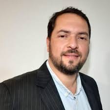 What is the best way to graphically represent (or schematically) the use of  geoinformation in the evaluation and monitoring of public policies?