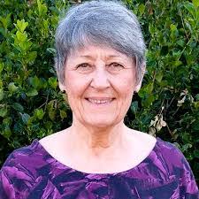 Lisa Panzarella's Instagram, Twitter & Facebook